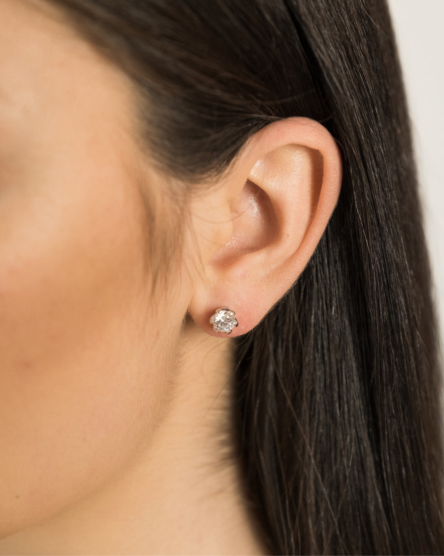 Mina light point earrings