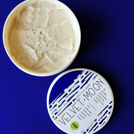 VELVET MOON – Leave in Straight and Wavy Hair